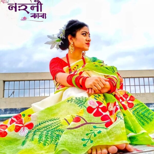 হাফসিল্ক শাড়ীতে  হ্যান্ডপ্রিন্ট তুলির কাজ করা - 31222
